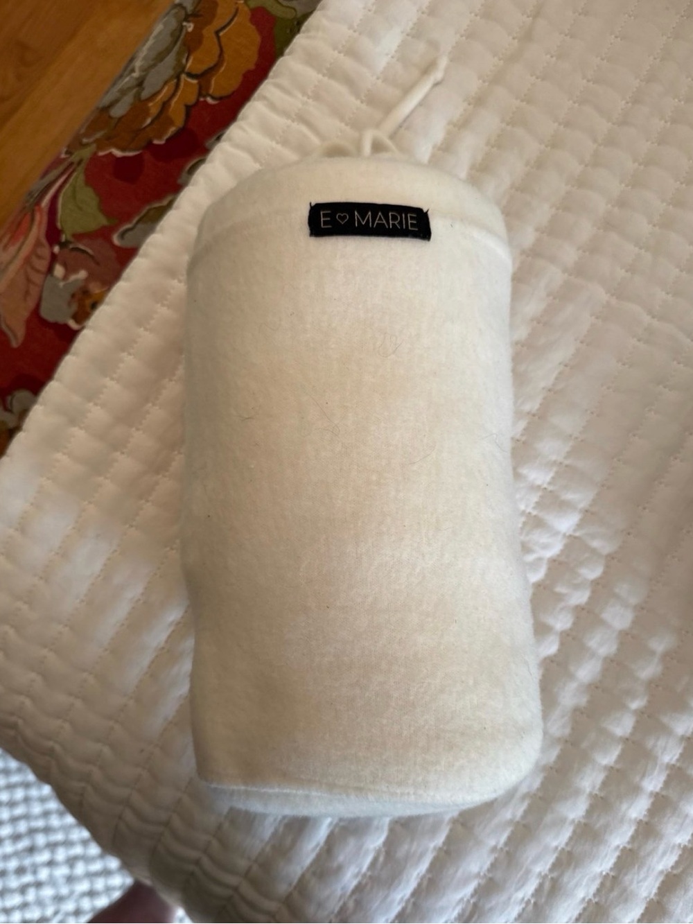 E♥Marie Cream travel blanket